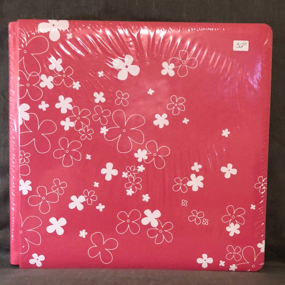Creative Memories 12x12 Scrapbooking Album. Pink flowers
